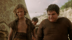 extant_GameOfThrones_1x10-FireAndBlood_4273