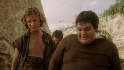 extant_GameOfThrones_1x10-FireAndBlood_4274