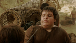 extant_GameOfThrones_1x10-FireAndBlood_4295