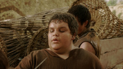 extant_GameOfThrones_1x10-FireAndBlood_4301
