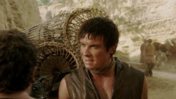 extant_GameOfThrones_1x10-FireAndBlood_4315