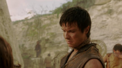 extant_GameOfThrones_1x10-FireAndBlood_4334