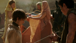extant_GameOfThrones_1x10-FireAndBlood_4340
