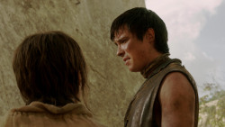 extant_GameOfThrones_1x10-FireAndBlood_4371