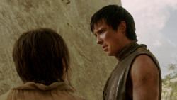 extant_GameOfThrones_1x10-FireAndBlood_4374