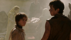 extant_GameOfThrones_1x10-FireAndBlood_4385