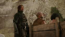 extant_GameOfThrones_1x10-FireAndBlood_4391