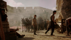 extant_GameOfThrones_1x10-FireAndBlood_4401