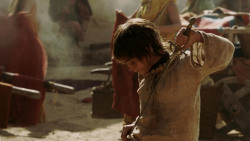 extant_GameOfThrones_1x10-FireAndBlood_4408