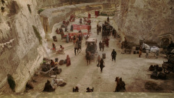 extant_GameOfThrones_1x10-FireAndBlood_4418