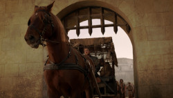 extant_GameOfThrones_1x10-FireAndBlood_4445
