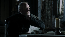 extant_GameOfThrones_1x10-FireAndBlood_4453