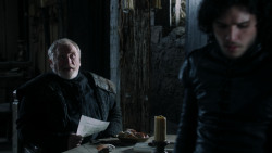 extant_GameOfThrones_1x10-FireAndBlood_4464