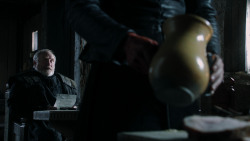 extant_GameOfThrones_1x10-FireAndBlood_4481