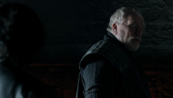 extant_GameOfThrones_1x10-FireAndBlood_4593