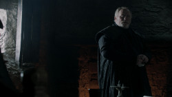 extant_GameOfThrones_1x10-FireAndBlood_4650