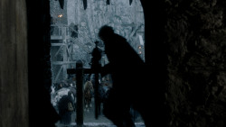 extant_GameOfThrones_1x10-FireAndBlood_4671