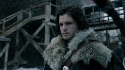 extant_GameOfThrones_1x10-FireAndBlood_4714