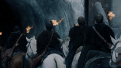 extant_GameOfThrones_1x10-FireAndBlood_4720
