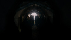 extant_GameOfThrones_1x10-FireAndBlood_4731