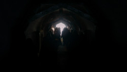 extant_GameOfThrones_1x10-FireAndBlood_4732