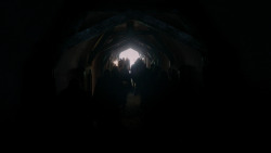 extant_GameOfThrones_1x10-FireAndBlood_4734