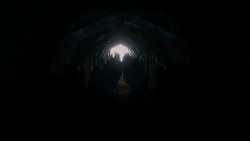 extant_GameOfThrones_1x10-FireAndBlood_4742