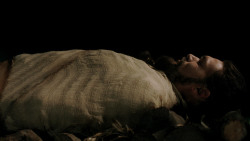 extant_GameOfThrones_1x10-FireAndBlood_4751