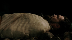 extant_GameOfThrones_1x10-FireAndBlood_4753