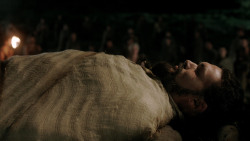 extant_GameOfThrones_1x10-FireAndBlood_4758