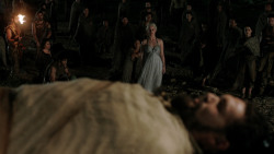 extant_GameOfThrones_1x10-FireAndBlood_4762