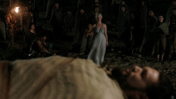 extant_GameOfThrones_1x10-FireAndBlood_4765