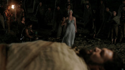 extant_GameOfThrones_1x10-FireAndBlood_4766