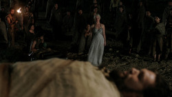 extant_GameOfThrones_1x10-FireAndBlood_4769
