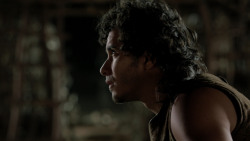 extant_GameOfThrones_1x10-FireAndBlood_4778