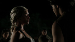 extant_GameOfThrones_1x10-FireAndBlood_4787