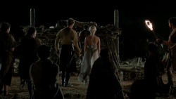 extant_GameOfThrones_1x10-FireAndBlood_4804