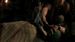 extant_GameOfThrones_1x10-FireAndBlood_4822