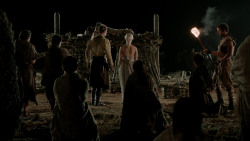 extant_GameOfThrones_1x10-FireAndBlood_4828