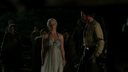 extant_GameOfThrones_1x10-FireAndBlood_4835