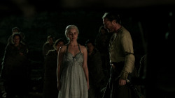 extant_GameOfThrones_1x10-FireAndBlood_4842