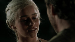extant_GameOfThrones_1x10-FireAndBlood_4863