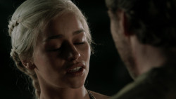 extant_GameOfThrones_1x10-FireAndBlood_4864