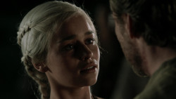 extant_GameOfThrones_1x10-FireAndBlood_4878