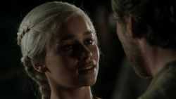 extant_GameOfThrones_1x10-FireAndBlood_4879