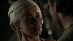 extant_GameOfThrones_1x10-FireAndBlood_4884