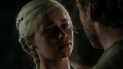 extant_GameOfThrones_1x10-FireAndBlood_4890