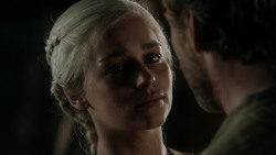 extant_GameOfThrones_1x10-FireAndBlood_4891
