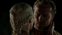 extant_GameOfThrones_1x10-FireAndBlood_4892