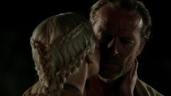 extant_GameOfThrones_1x10-FireAndBlood_4896